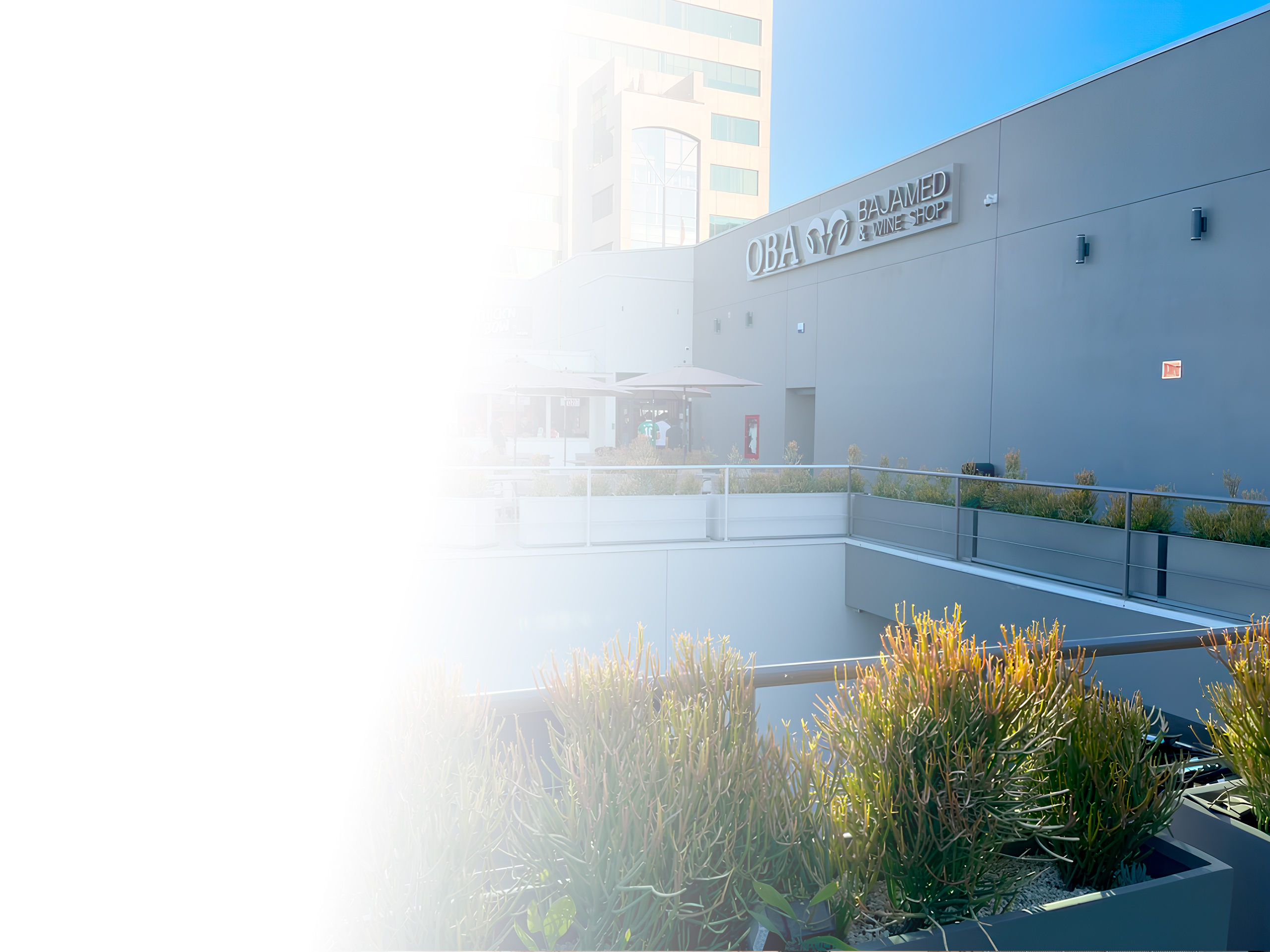 Plaza Comercial Lumar fachada exterior en Blvd. Agua Caliente, Tijuana